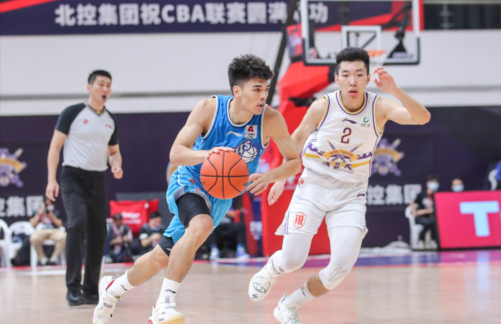 张帆22分北控力克深圳库马杰15+12山东胜江苏(北控男篮张帆伤病怎样了)