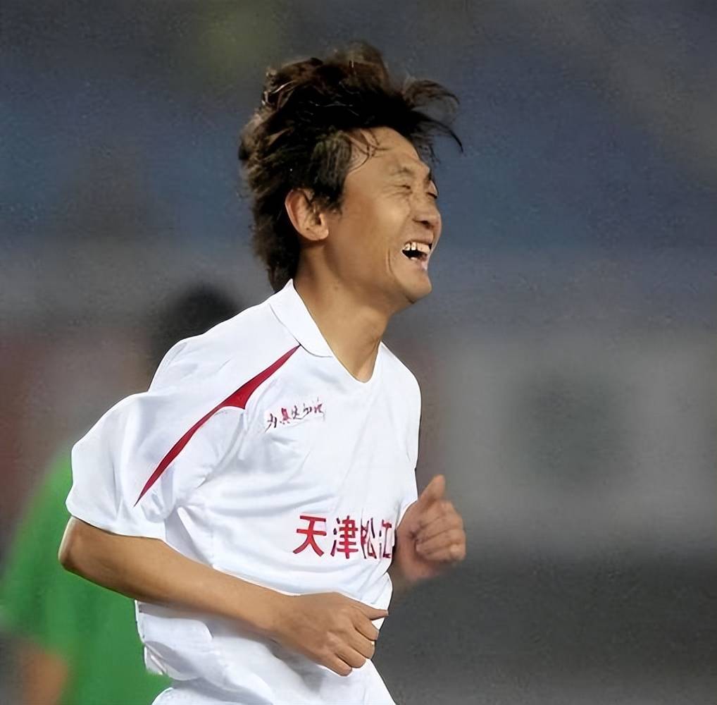 包含20年前，那个让那英甘愿“未婚生子”的前国脚高峰，如今过得怎样的词条